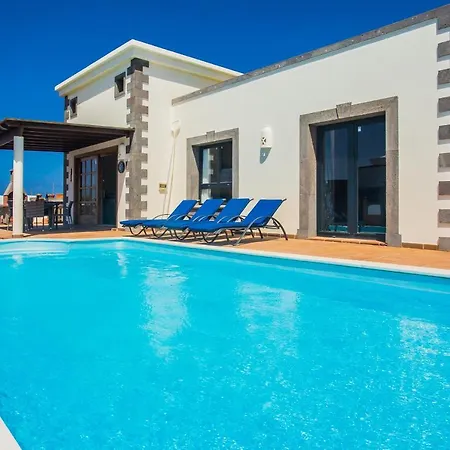 Eslanzarote Eleonor, Super Wifi, Heated Pool, Sat Tv Villa
